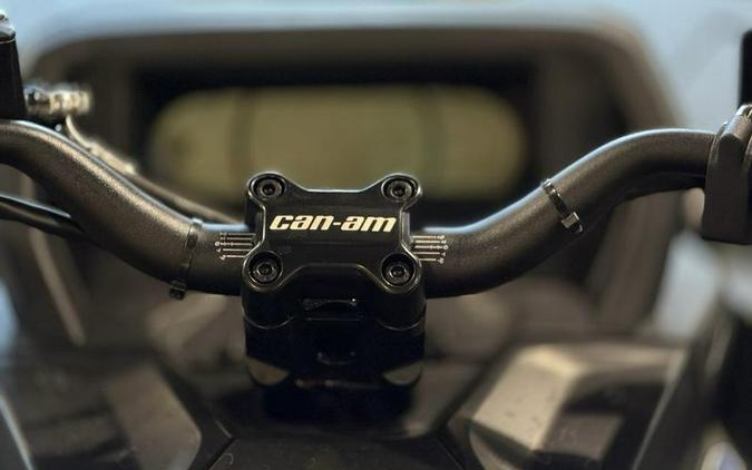 2026 Can-Am® Outlander Backcountry 1000R Multicam Dark Camo