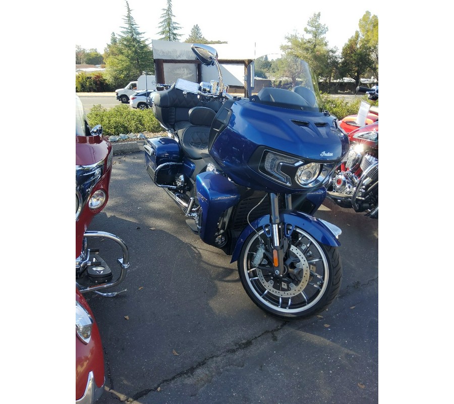 2022 Indian Motorcycle® Pursuit Limited with Premium Package