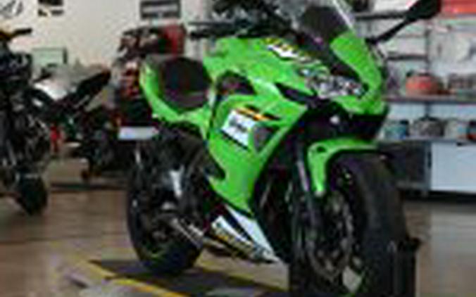 2025 Kawasaki Ninja 650 KRT