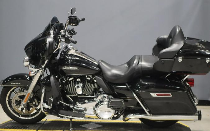 2018 Harley-Davidson Electra Glide Ultra Classic Vivid Black