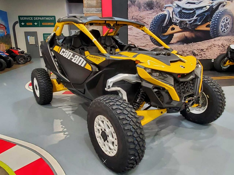 2024 CAN-AM MAVERICK R X RS 999T DCT