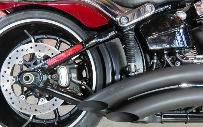 2016 Harley-Davidson® FXSB Breakout®