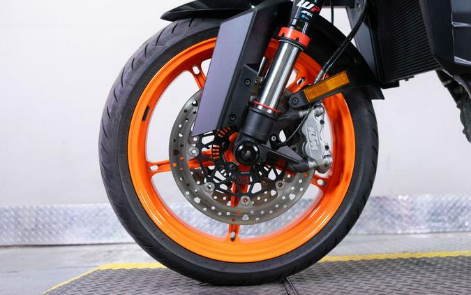 2024 KTM 990 Duke