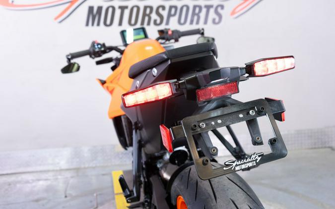 2024 KTM 990 Duke