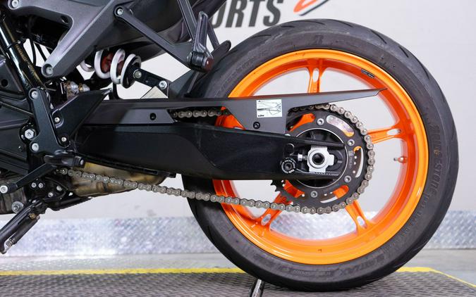 2024 KTM 990 Duke