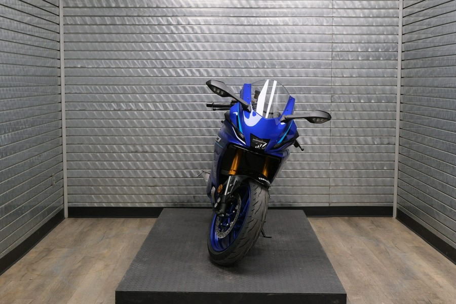 2026 YAMAHA YZF-R7