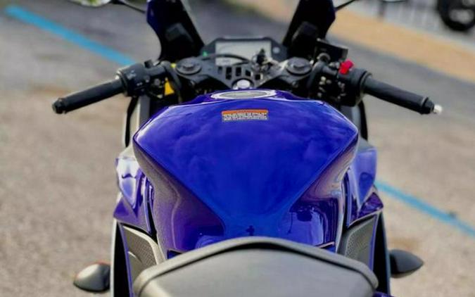 2024 Yamaha YZF-R3 ABS