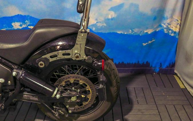 2022 Indian Chief Bobber ABS Black Metallic