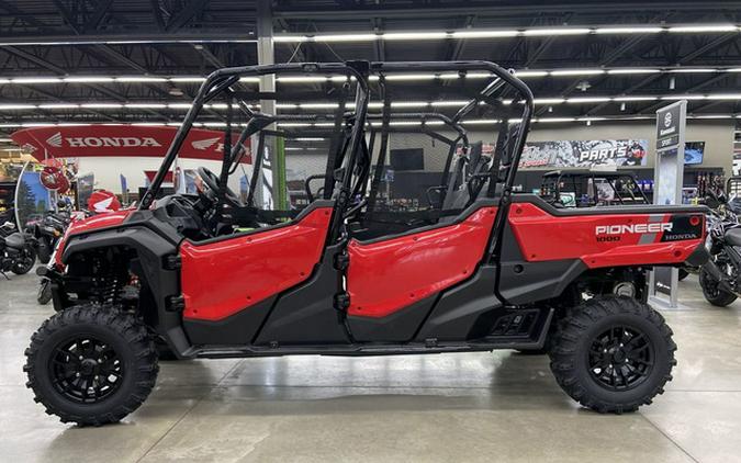 2023 Honda Pioneer 1000-6 Crew Deluxe