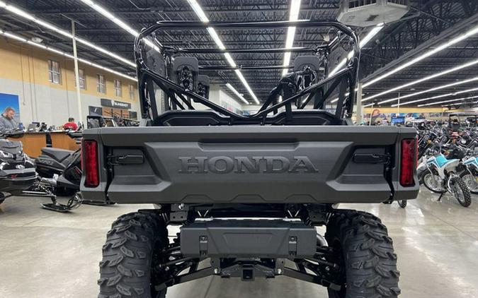 2023 Honda Pioneer 1000-6 Crew Deluxe