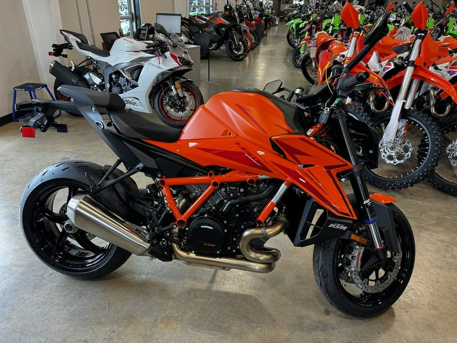 2024 KTM 1390 Super Duke R EVO