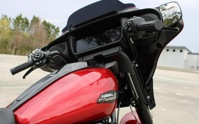 2025 Harley-Davidson® FLHX - Street Glide®