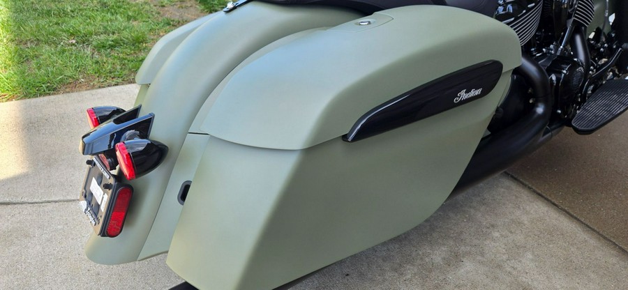 2025 Indian Motorcycle Springfield® Dark Horse®