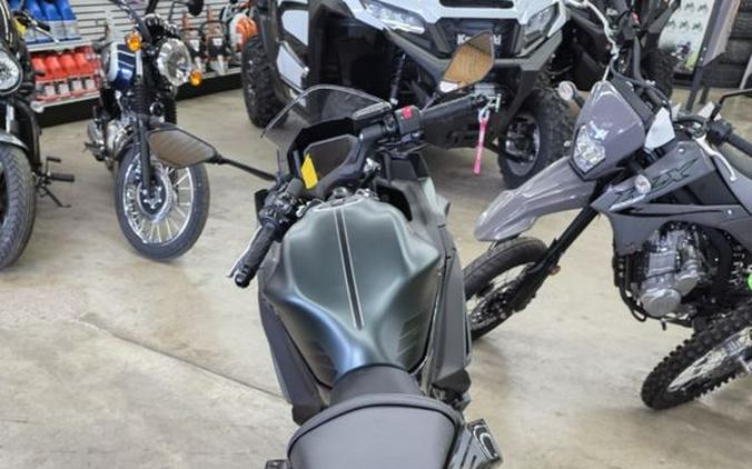 Kawasaki NINJA 650 ABS METALLIC MATTE OLD SCHOOL GREEN/BLAC