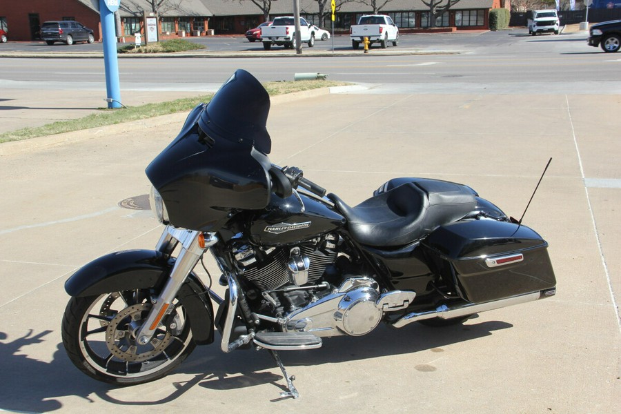 2023 Harley-Davidson Street Glide