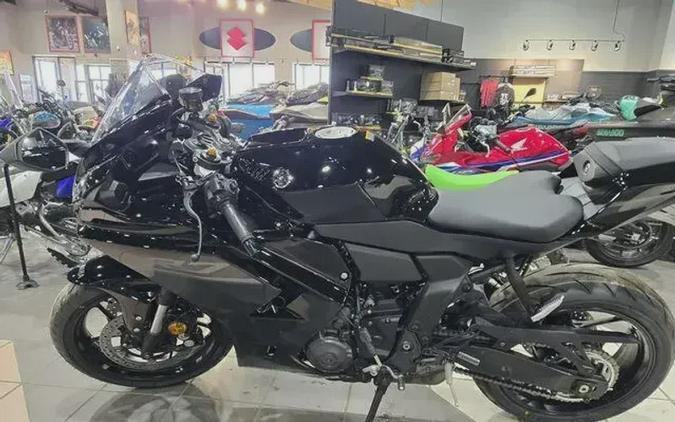 2026 YAMAHA YZF-R7
