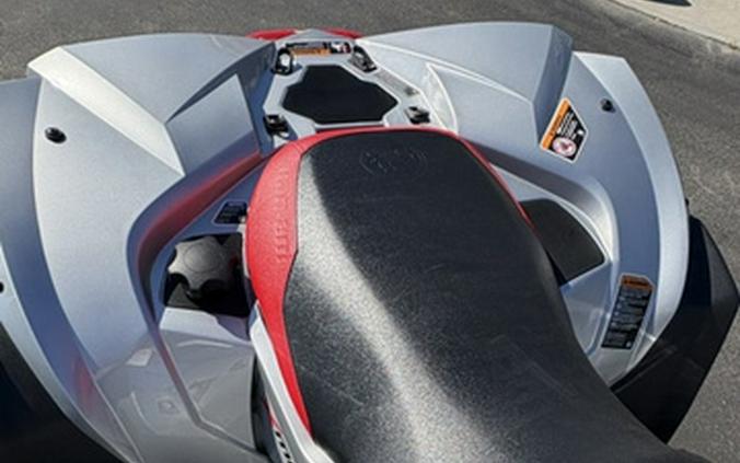 2026 Can-Am Renegade X Mr 1000 R Hyper Silver & Legion Red