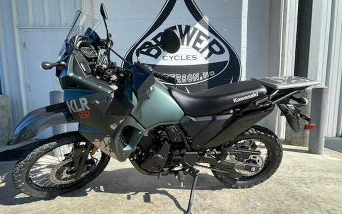 2025 Kawasaki KLR®650 Metallic Matte Old School Green ABS