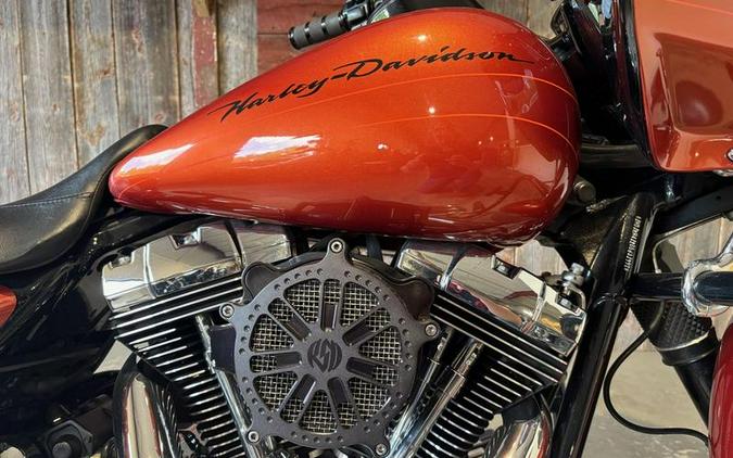 2011 Harley-Davidson® FLTRX - Road Glide® Custom