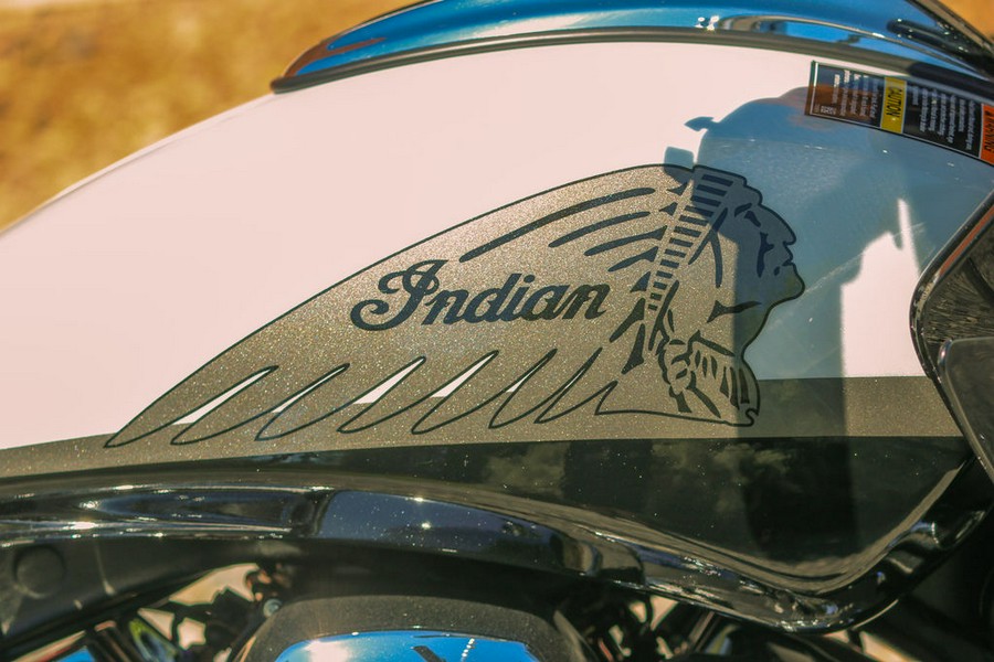 2025 Indian Motorcycle® Challenger® Limited 112 Ghost White Metallic with Black Metallic