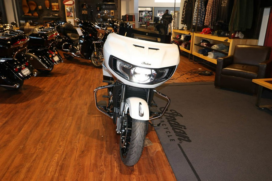 2025 Indian Motorcycle® Challenger® Limited 112 Ghost White Metallic with Black Metallic