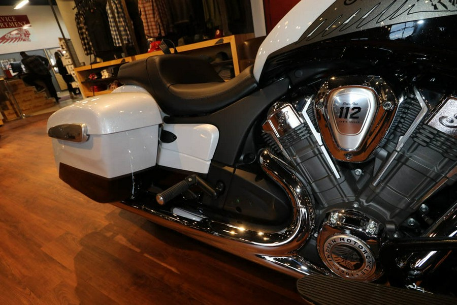 2025 Indian Motorcycle® Challenger® Limited 112 Ghost White Metallic with Black Metallic