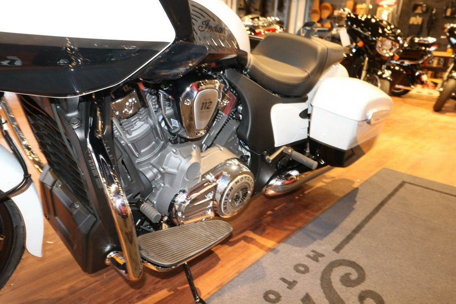2025 Indian Motorcycle® Challenger® Limited 112 Ghost White Metallic with Black Metallic