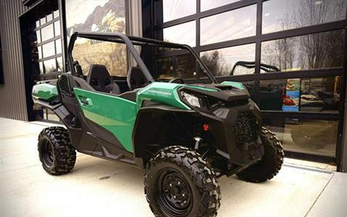 2026 Can-Am Commander DPS 700