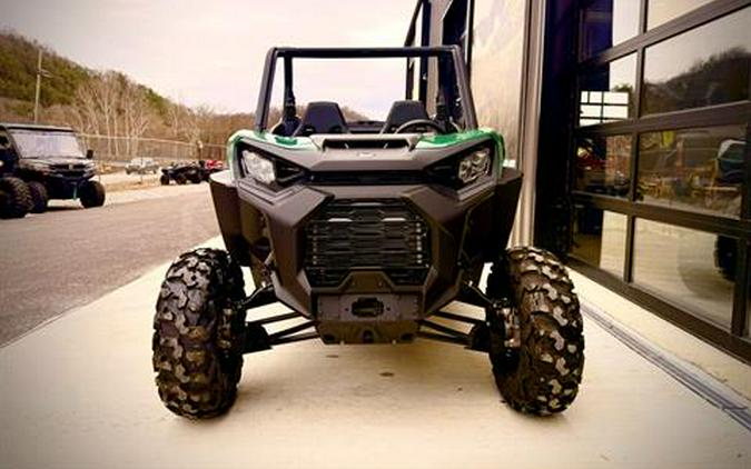 2026 Can-Am Commander DPS 700