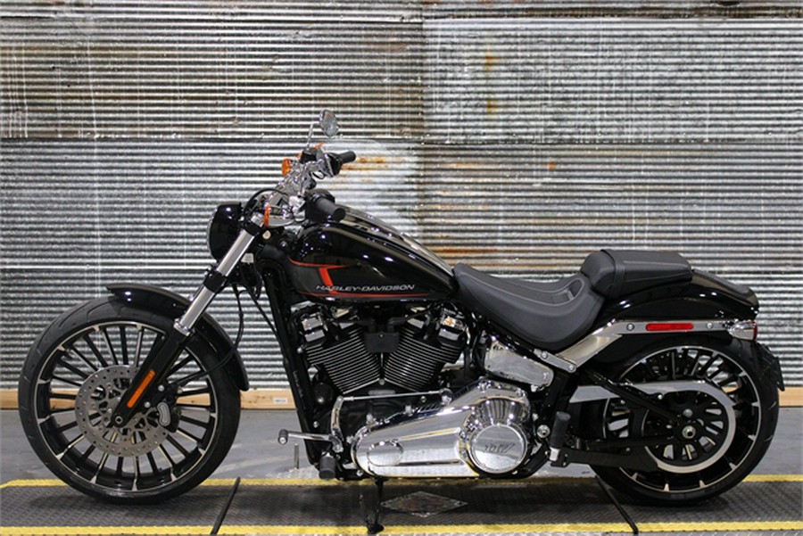 2024 Harley-Davidson Breakout