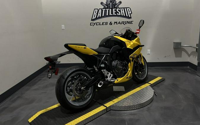 2025 Suzuki GSX-8R