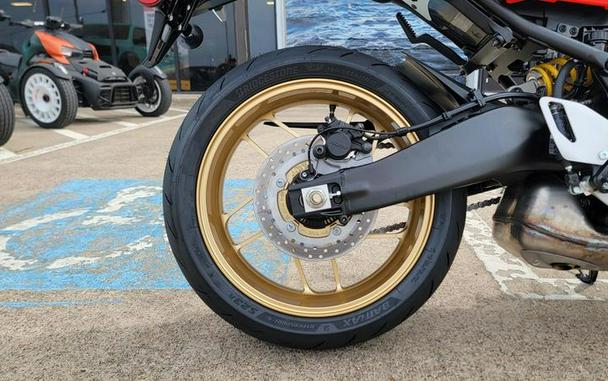 2026 Yamaha XSR900TW