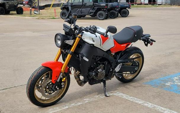 2026 Yamaha XSR900TW