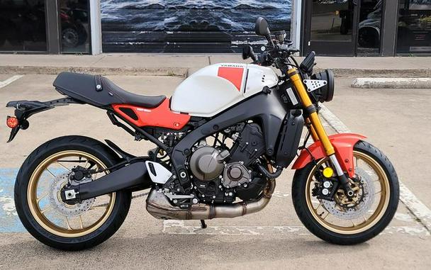2026 Yamaha XSR900TW
