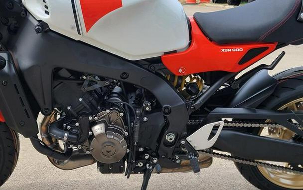 2026 Yamaha XSR900TW