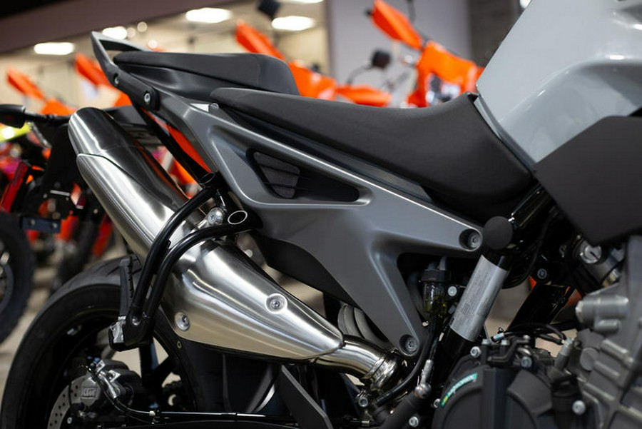 2024 KTM 790 Duke