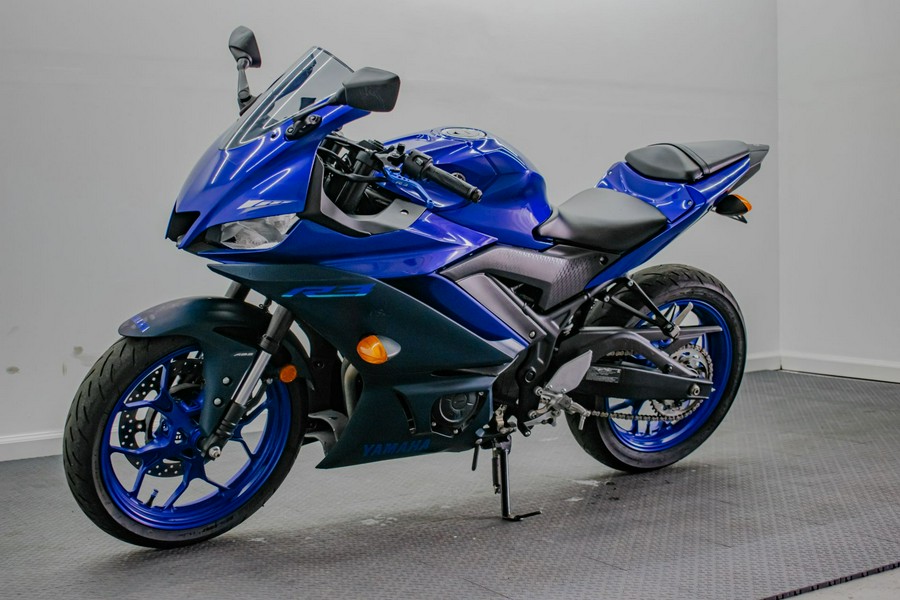 2023 Yamaha YZF-R3 ABS