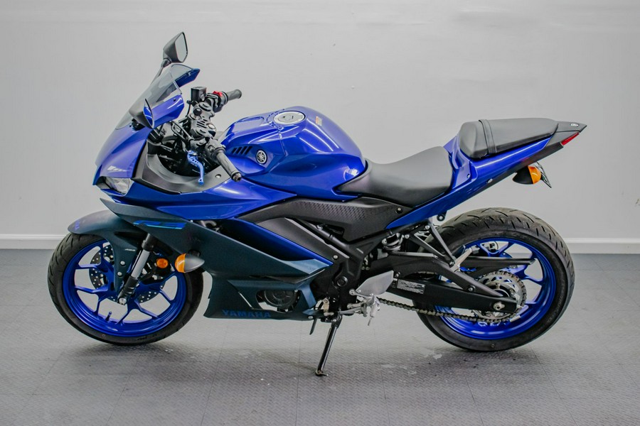 2023 Yamaha YZF-R3 ABS