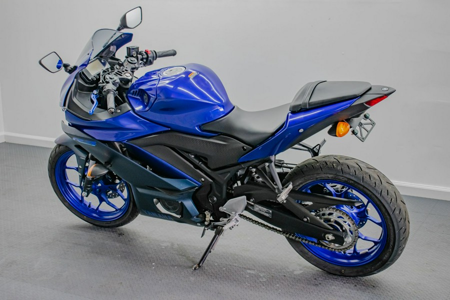 2023 Yamaha YZF-R3 ABS