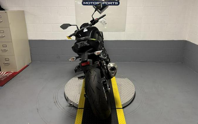 2024 Kawasaki Z900 ABS Metallic Spark Black/Metallic Matte Dark Gray