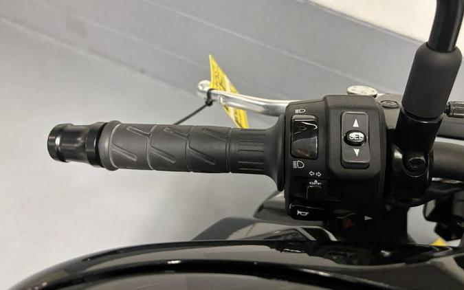 2024 Kawasaki Z900 ABS Metallic Spark Black/Metallic Matte Dark Gray