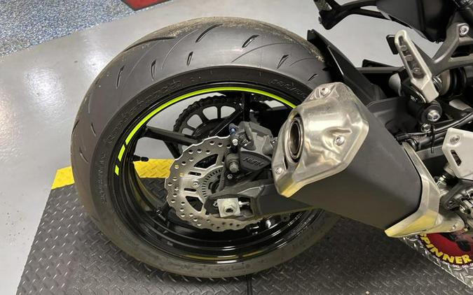 2024 Kawasaki Z900 ABS Metallic Spark Black/Metallic Matte Dark Gray