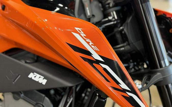 2024 KTM 790 Duke