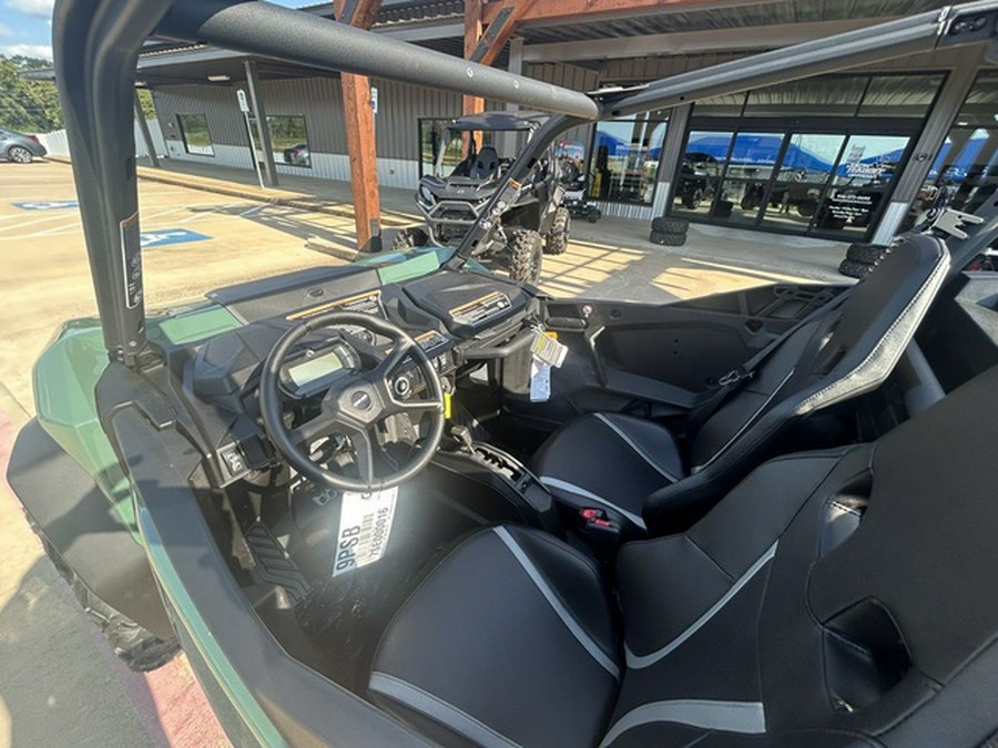 2025 Can-Am Commander DPS 700