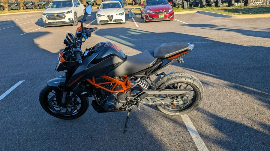 2023 KTM 390 Duke