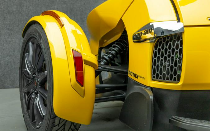 2013 CAN-AM SPYDER RT SE5 TRIKE W/ABS