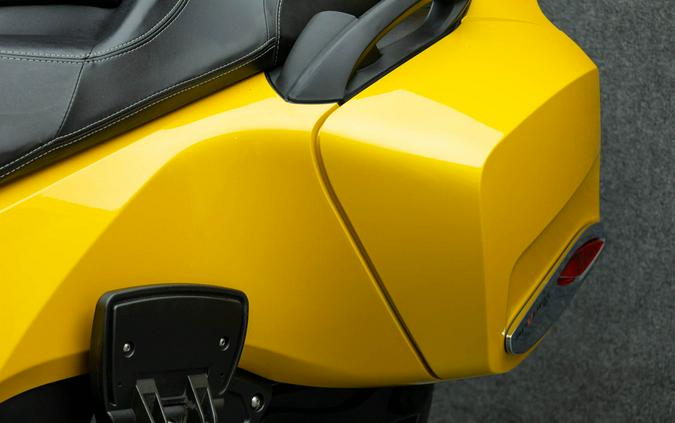 2013 CAN-AM SPYDER RT SE5 TRIKE W/ABS