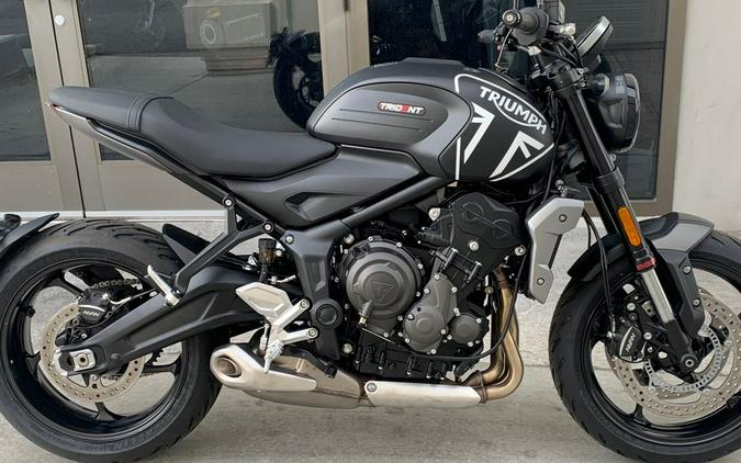 2024 Triumph Trident 660 Matte Jet Black/Matte Silver Ice