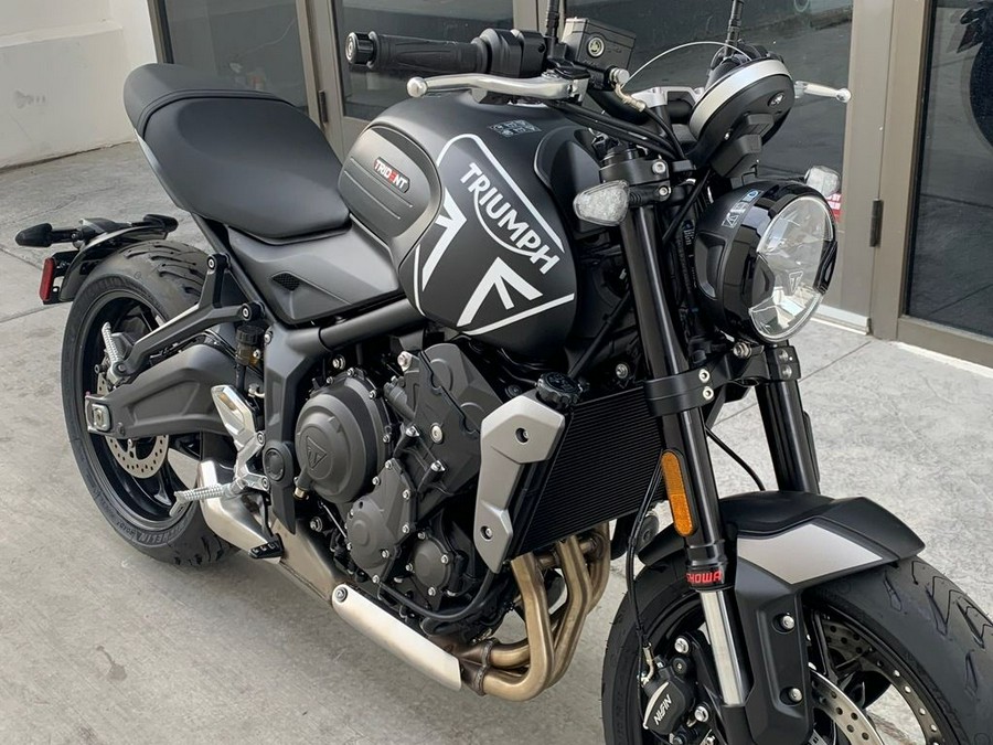 2024 Triumph Trident 660 Matte Jet Black/Matte Silver Ice