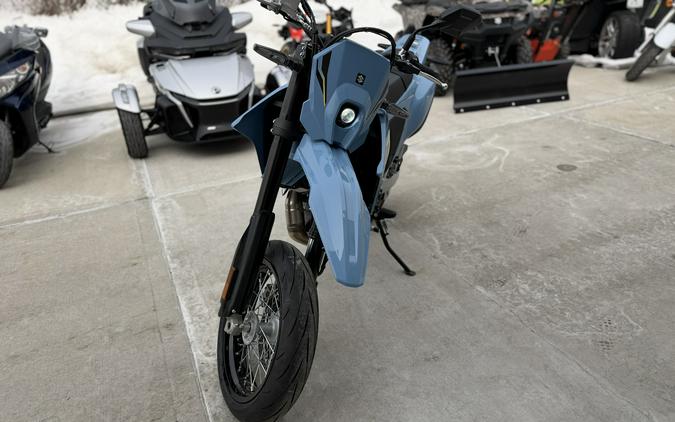 2025 Suzuki Motor of America Inc. DR-Z4SM